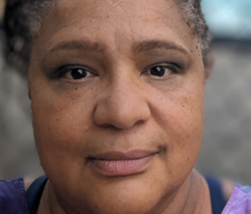 Tracy Baton headshot
